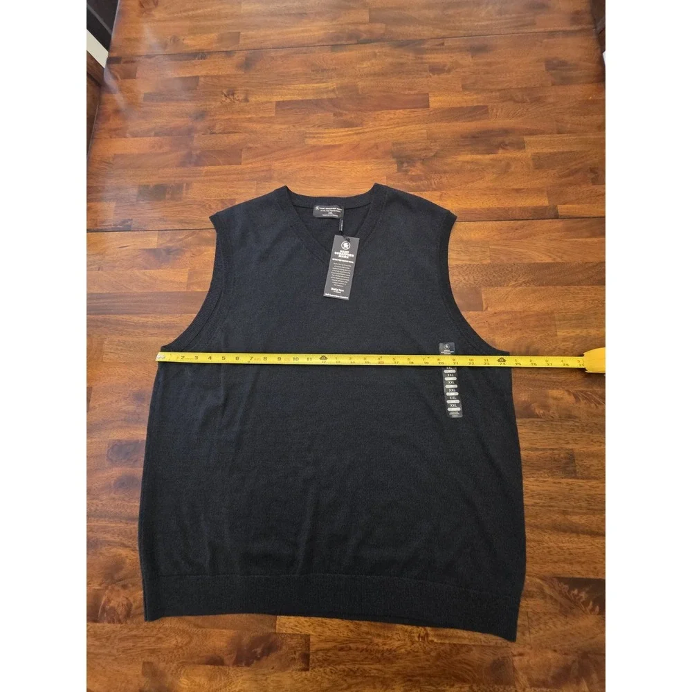 Hart Schaffner Marx Mens Merino Wool V-Neck Sweater Vest Black 2XL NWT 050
